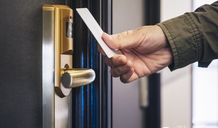 Get Us Commercial locksmith services Mississauga​